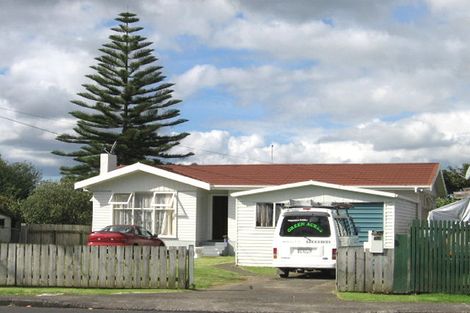Photo of property in 703 Te Atatu Road, Te Atatu Peninsula, Auckland, 0610