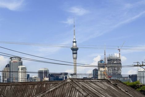 Photo of property in 1/1 Owens Road, Devonport, Auckland, 0624