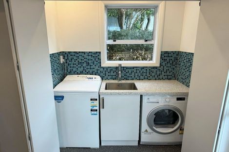 Photo of property in 102 Homebush Road, Khandallah, Wellington, 6035