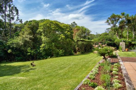 Photo of property in 34 Napuka Road, Henderson Valley, Auckland, 0612