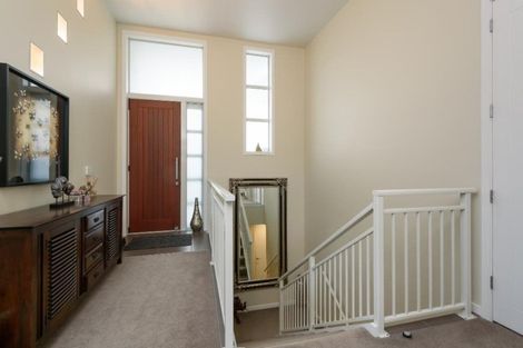 Photo of property in 8 Mewburn Rise, Karori, Wellington, 6012