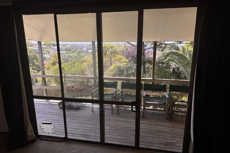 Photo of property in 643 Beach Road, Rothesay Bay, Auckland, 0630