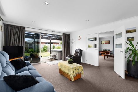 Photo of property in 12 William James Close, Mosgiel, 9024