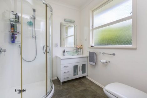 Photo of property in 391 Fergusson Drive, Heretaunga, Upper Hutt, 5018