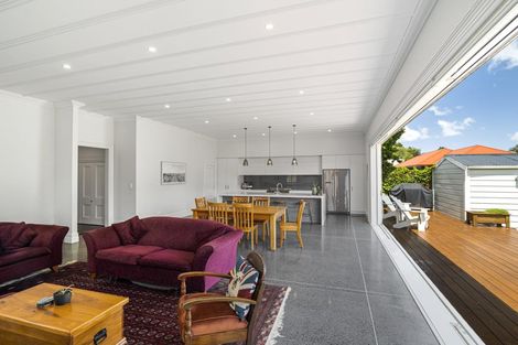 Photo of property in 154 Hinemoa Street, Birkenhead, Auckland, 0626