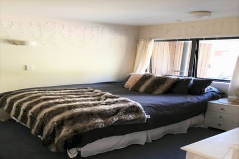 Photo of property in 6/3 The Avenue, Albany, Auckland, 0632