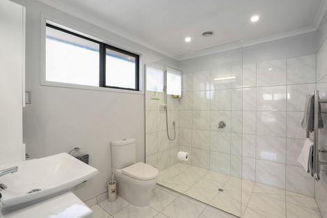 Photo of property in 28 Matthews Crescent, Cromwell, 9310