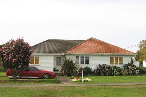 Photo of property in 32 Seymour Street, Waitara, 4320