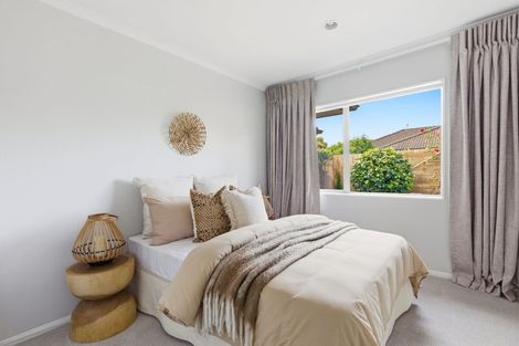 Photo of property in 136 Tuihana Drive, Papamoa Beach, Papamoa, 3118
