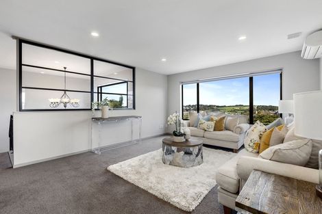 Photo of property in 33 Kilkelly Avenue, Pinehill, Auckland, 0632