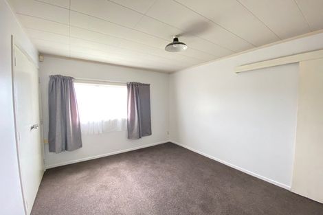 Photo of property in 7a Fairlea Road, Te Atatu South, Auckland, 0610