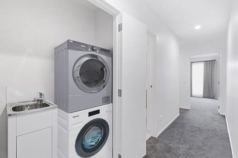 Photo of property in 8 Tuputupu Drive, Kumeu, 0810