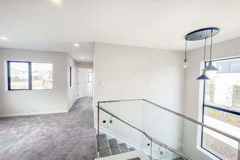 Photo of property in 20 Pohewa Road, Silverdale, 0932