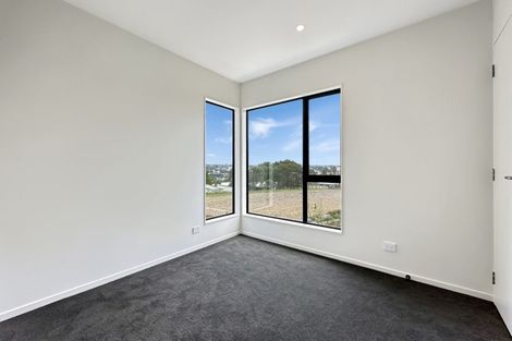 Photo of property in 33 Ara Mara Hua, Henderson, Auckland, 0612