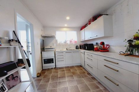 Photo of property in 5/80 Portage Road, New Lynn, Auckland, 0600