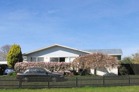 Photo of property in 82 Alison Street, Mangakakahi, Rotorua, 3015