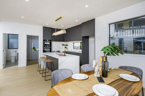 Photo of property in 591c East Coast Road, Browns Bay, Auckland, 0632