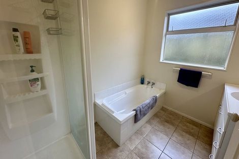 Photo of property in 23 Chesterfield Way, Orewa, 0931