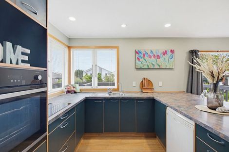 Photo of property in 4 Rathgar Road, Henderson, Auckland, 0610