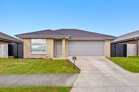 Photo of property in 17 Perla Road, Pukekohe, 2120