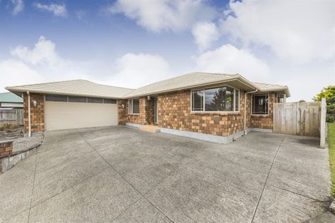 Photo of property in 11 Brookside Close, Highbury, Palmerston North, 4412