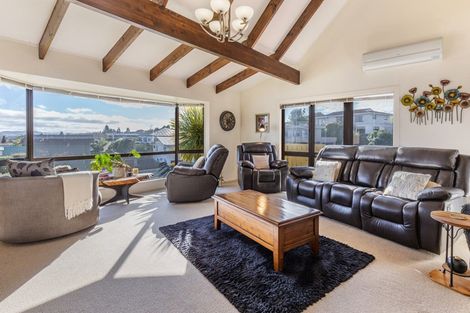 Photo of property in 40 Saint James Street, Richmond Heights, Taupo, 3330