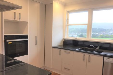 Photo of property in 38 Saint Johns Terrace, Tawa, Wellington, 5028