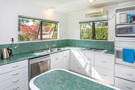 Photo of property in 11 Marlin Place, Whiritoa, Whangamata, 3691