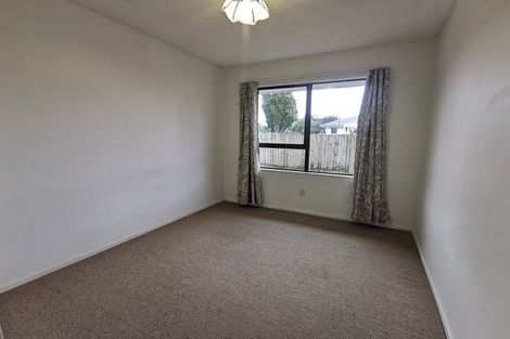 Photo of property in 2/479 Wairakei Road, Burnside, Christchurch, 8053