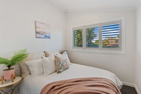 Photo of property in 2/54 Garreg Road, Bryndwr, Christchurch, 8052