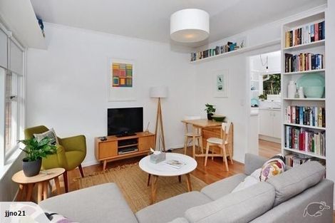 Photo of property in 3/17 Saltburn Road, Milford, Auckland, 0620