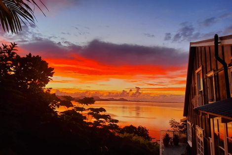 Photo of property in 102 Beach Road, Onerahi, Whangarei, 0110