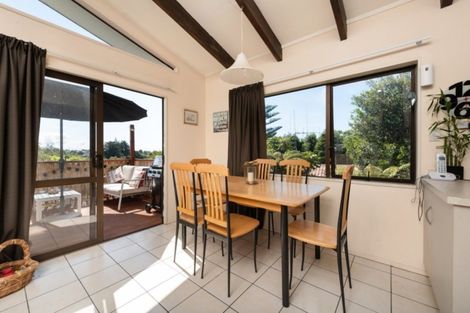 Photo of property in 6a Cumberland Crescent, Welcome Bay, Tauranga, 3112