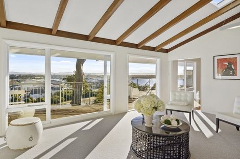 Photo of property in 21 Cannon Hill Crescent, Mount Pleasant, Christchurch, 8081