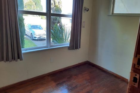 Photo of property in 142 Edgewater Drive, Pakuranga, Auckland, 2010
