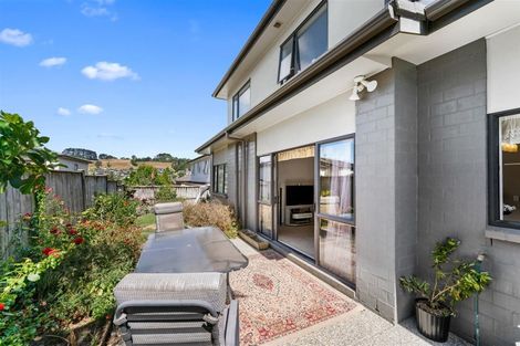 Photo of property in 98 Jeffs Road, Flat Bush, Auckland, 2016