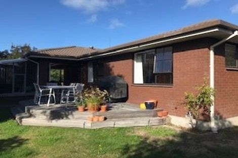 Photo of property in 93 Royal Park Drive, Parklands, Christchurch, 8083