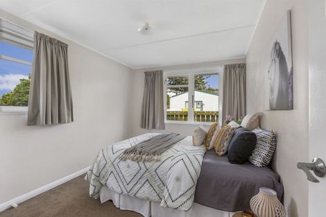 Photo of property in 2a Taupiri Crescent, Titahi Bay, Porirua, 5022