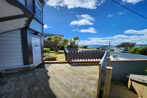 Photo of property in 1/62 Roseneath Terrace, Roseneath, Wellington, 6011