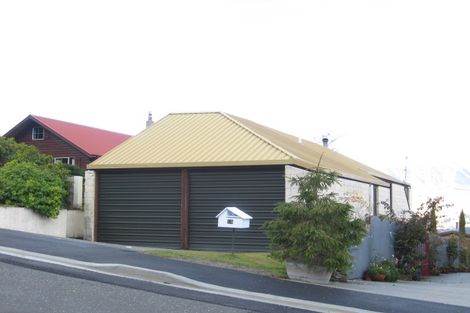 Photo of property in 15 Greenstone Place, Fernhill, Queenstown, 9300