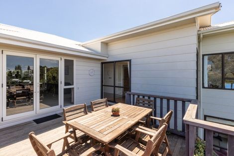Photo of property in 19 Guys Hill Road, Hospital Hill, Napier, 4110
