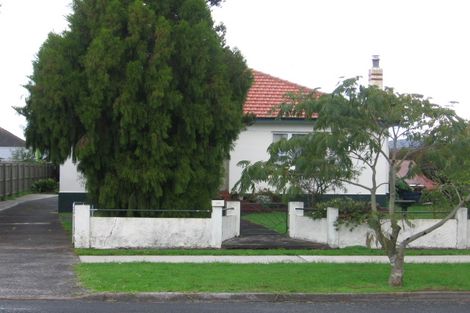 Photo of property in 35 Seddon Avenue, Papatoetoe, Auckland, 2104