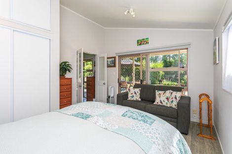 Photo of property in 33 Orua Lane, Hot Water Beach, Whitianga, 3591