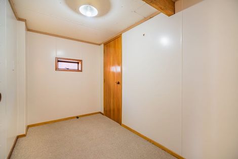 Photo of property in 35 Pioneer Crescent, Helensburgh, Dunedin, 9010