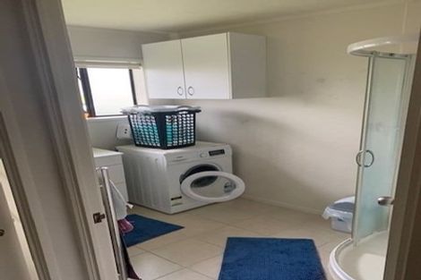 Photo of property in 1/3 West Street, Papakura, 2110