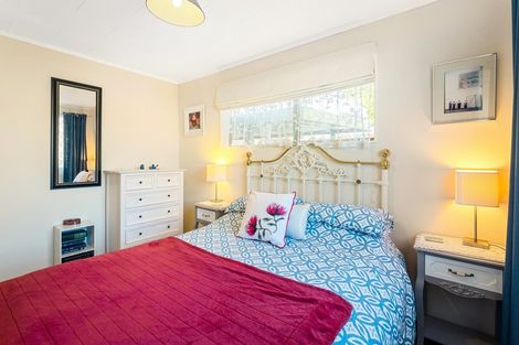 Photo of property in 1/21 Roband Crescent, Brown Owl, Upper Hutt, 5018