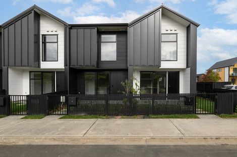 Photo of property in 2 Tuputupu Drive, Kumeu, 0810