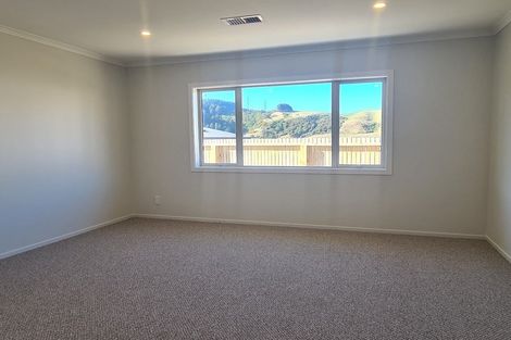 Photo of property in 47 Stockport Grove, Churton Park, Wellington, 6037