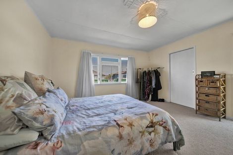Photo of property in 77 Clemow Road, Fitzroy, New Plymouth, 4312