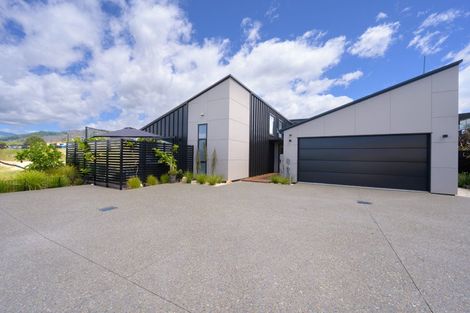 Photo of property in 10 Fairburn Place, Kaiteriteri, Motueka, 7197